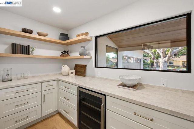 1300 Patio Dr, Campbell, CA 95008