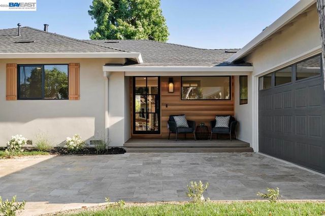 1300 Patio Dr, Campbell, CA 95008