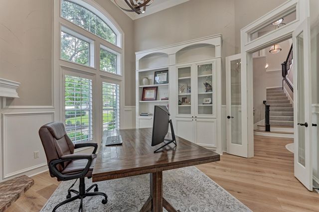 62 Silvermont Drive, The Woodlands, TX 77382