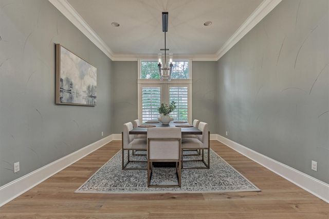 62 Silvermont Drive, The Woodlands, TX 77382