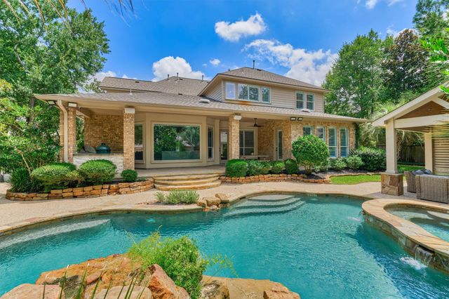 62 Silvermont Drive, The Woodlands, TX 77382