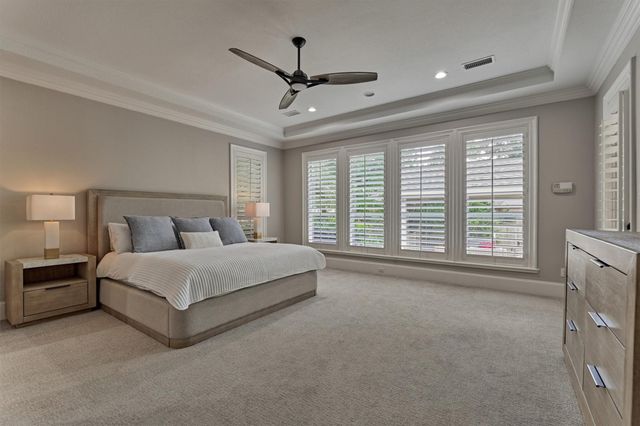 62 Silvermont Drive, The Woodlands, TX 77382