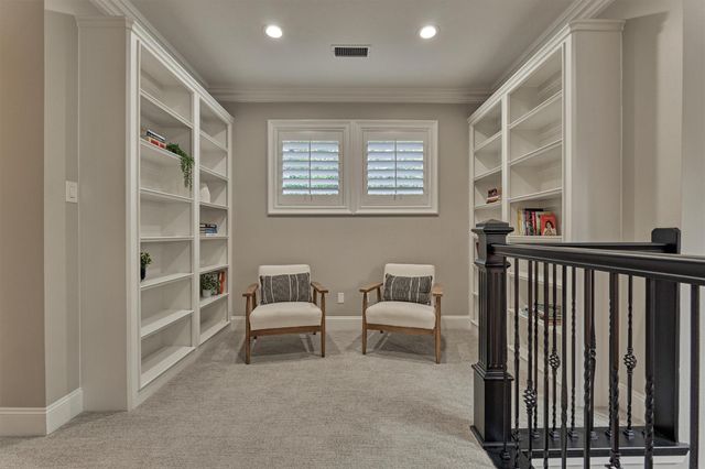 62 Silvermont Drive, The Woodlands, TX 77382