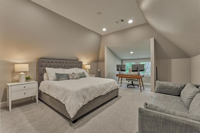 62 Silvermont Drive, The Woodlands, TX 77382