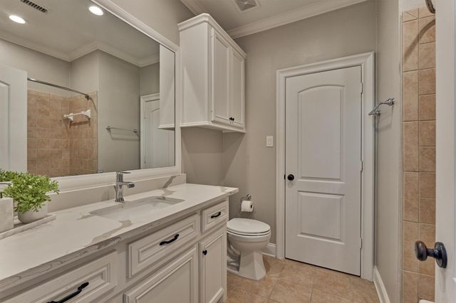 62 Silvermont Drive, The Woodlands, TX 77382