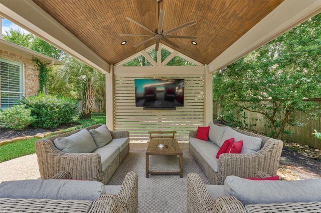 62 Silvermont Drive, The Woodlands, TX 77382