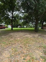 319 Johnson, Brenham, TX 77833