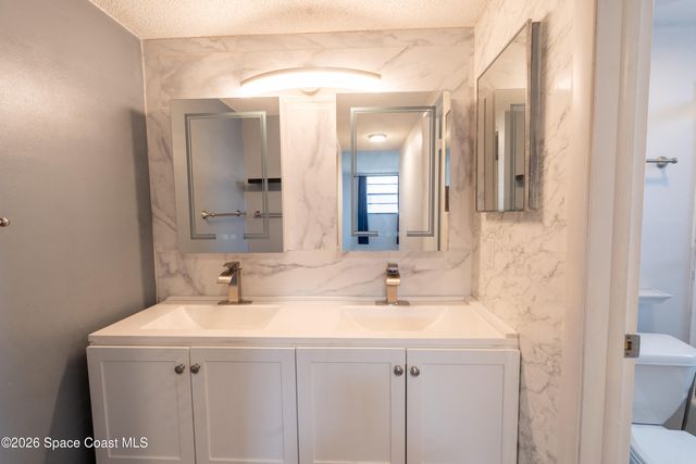 2700 N Highway A1a 3-202, Indialantic, FL 32903
