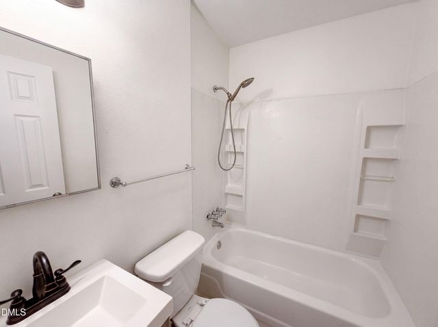 7040 Longstreet Drive C, Raleigh, NC 27615