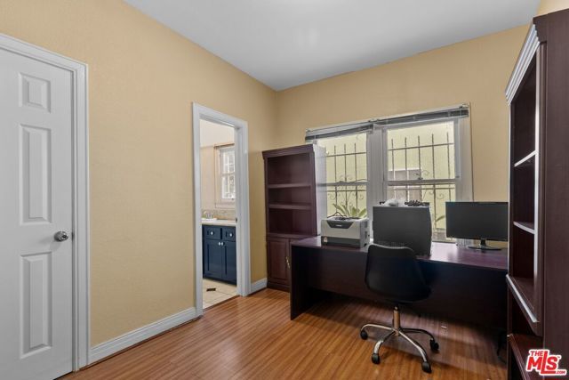 727 Crenshaw Boulevard, Los Angeles, CA 90005