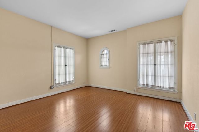 727 Crenshaw Boulevard, Los Angeles, CA 90005