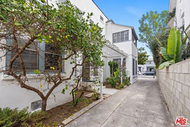 727 Crenshaw Boulevard, Los Angeles, CA 90005