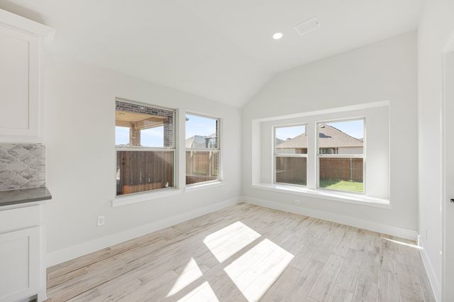 1040 Snowy Owl Drive, Alvarado, TX 76009