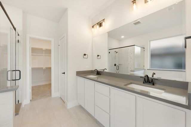 1040 Snowy Owl Drive, Alvarado, TX 76009