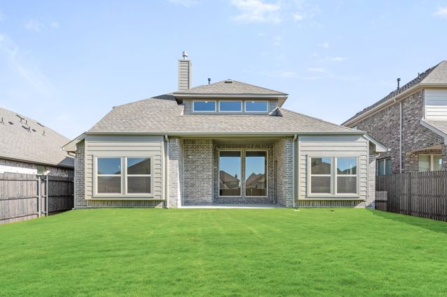 1040 Snowy Owl Drive, Alvarado, TX 76009