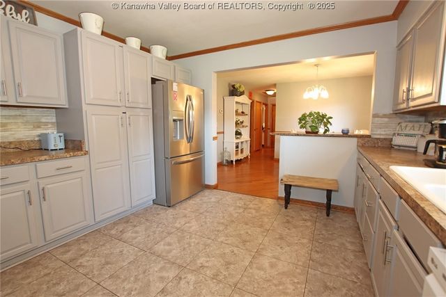 440 1st Avenue N, Hometown, WV 25109