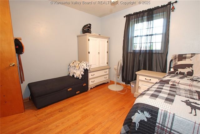 440 1st Avenue N, Hometown, WV 25109