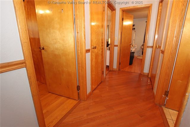 440 1st Avenue N, Hometown, WV 25109