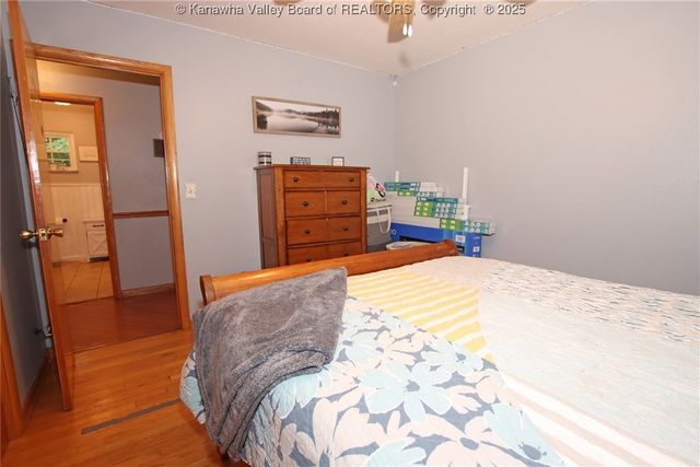 440 1st Avenue N, Hometown, WV 25109