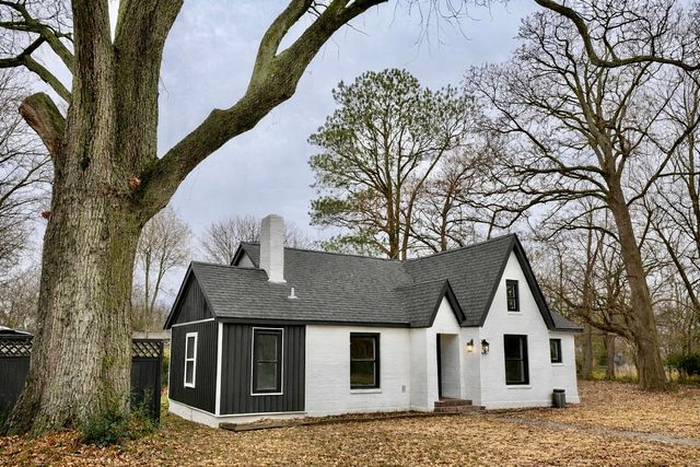 206 W Main St, Hohenwald, TN 38462