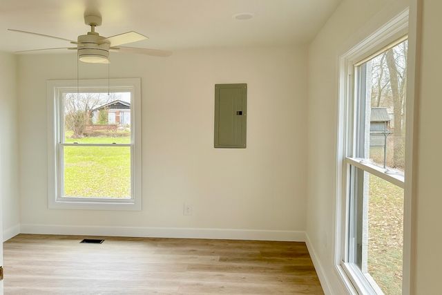 206 W Main St, Hohenwald, TN 38462