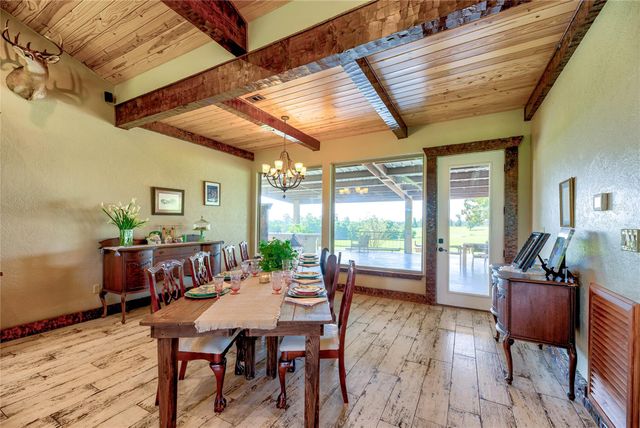 316 Barn N Lane, Livingston, TX 77351