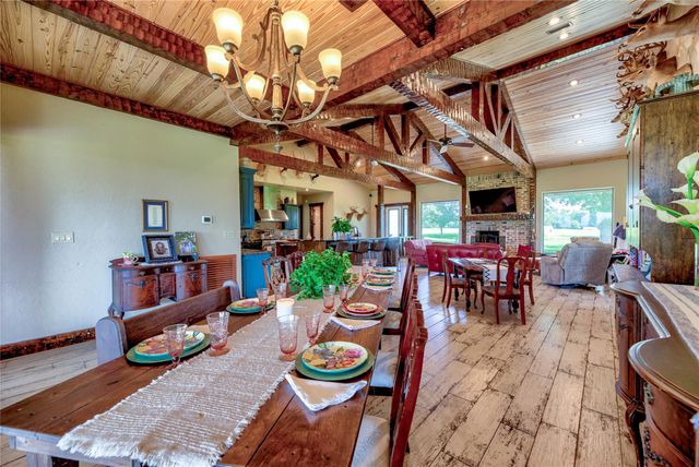 316 Barn N Lane, Livingston, TX 77351