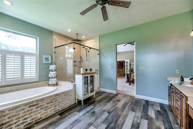 316 Barn N Lane, Livingston, TX 77351