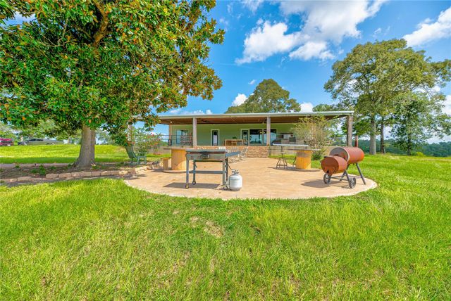 316 Barn N Lane, Livingston, TX 77351