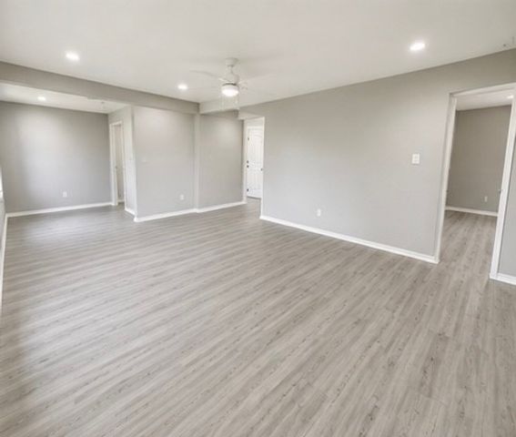 1217 S 9th Street, Corsicana, TX 75110