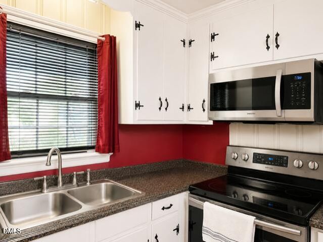702 Crestview Avenue SW, Wilson, NC 27893