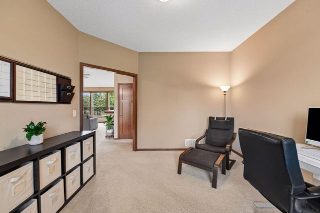 1542 Sparrow Road, Waconia, MN 55387