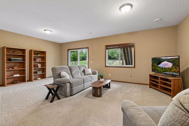 1542 Sparrow Road, Waconia, MN 55387
