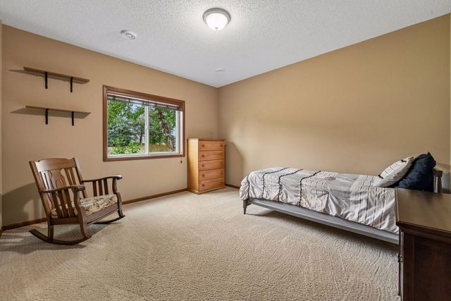 1542 Sparrow Road, Waconia, MN 55387