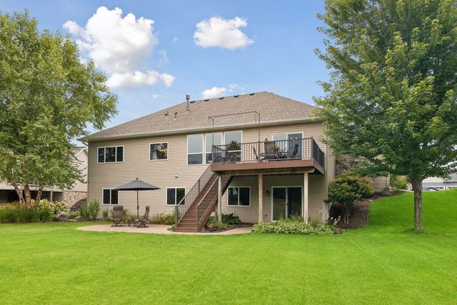 1542 Sparrow Road, Waconia, MN 55387