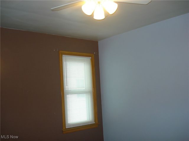 2253 E 290th Street, Wickliffe, OH 44092