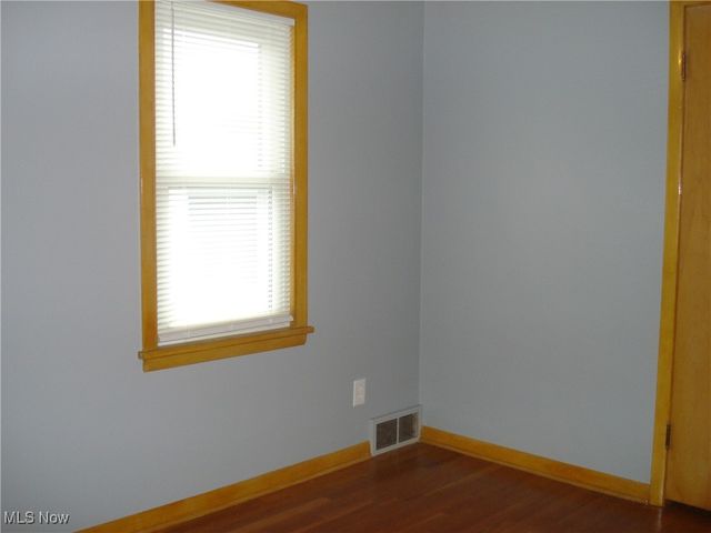 2253 E 290th Street, Wickliffe, OH 44092