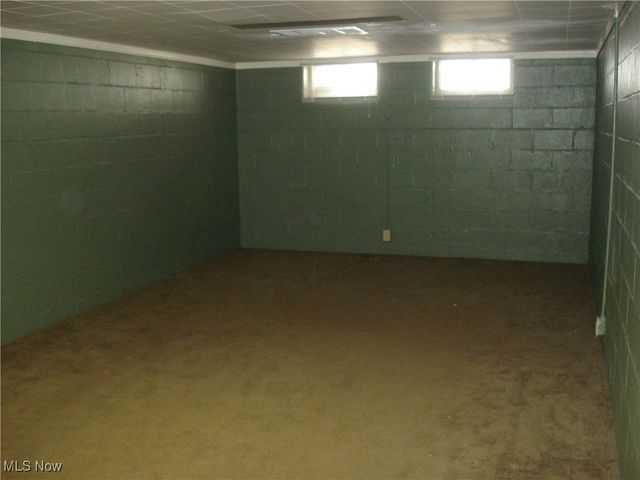 2253 E 290th Street, Wickliffe, OH 44092