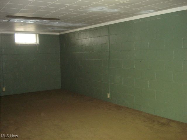 2253 E 290th Street, Wickliffe, OH 44092