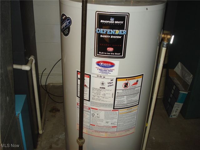 2253 E 290th Street, Wickliffe, OH 44092