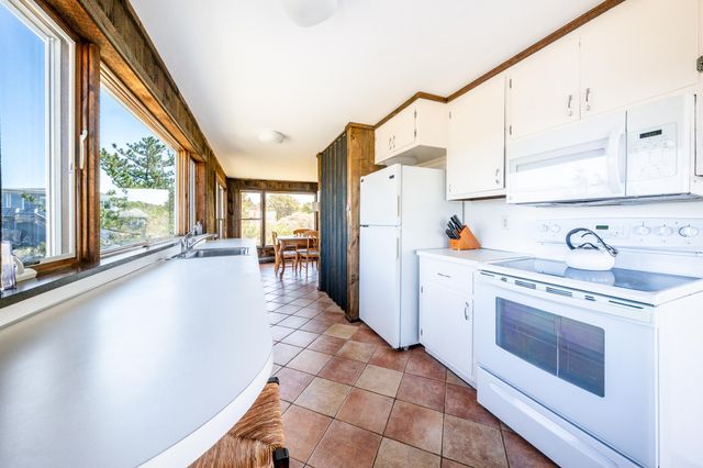 1005 3rd Avenue, Wellfleet, MA 02667