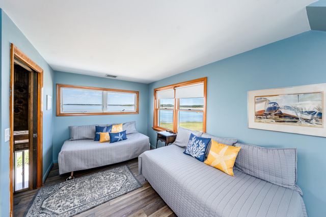 1005 3rd Avenue, Wellfleet, MA 02667
