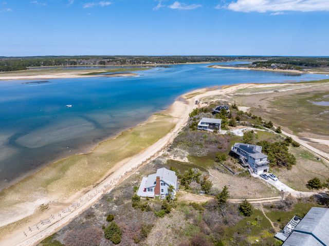 1005 3rd Avenue, Wellfleet, MA 02667