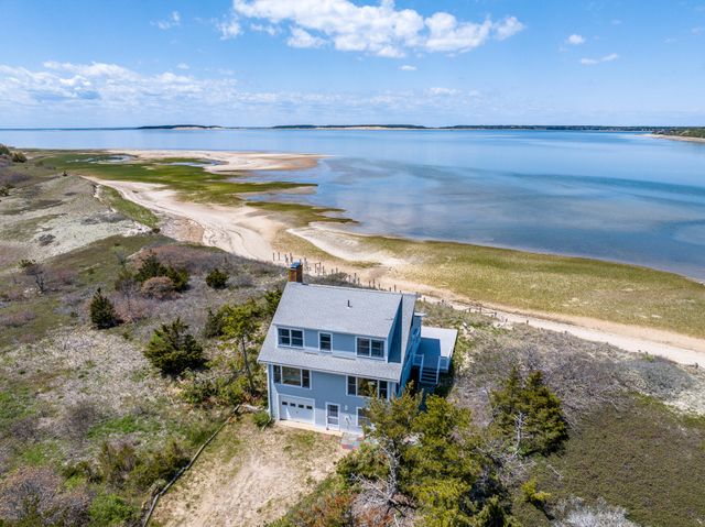 1005 3rd Avenue, Wellfleet, MA 02667
