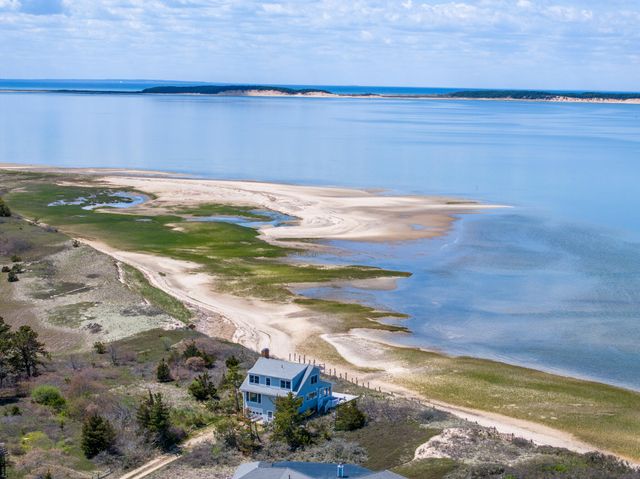 1005 3rd Avenue, Wellfleet, MA 02667