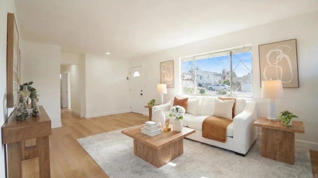 152 Welling Way, San Diego, CA 92114