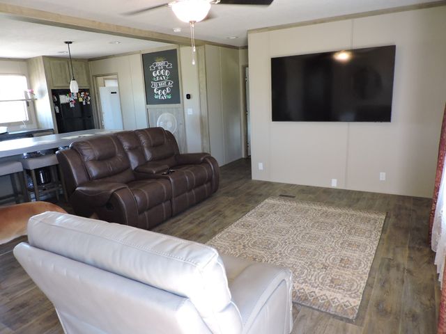 10 CR 249 Road, Center City, TX 76844