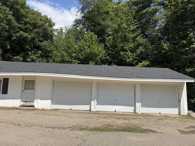 108 Cherry Valley Rd Apt 4, Gilford, NH 03249