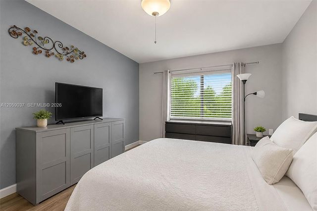 8290 Lake Drive 538, Doral, FL 33166
