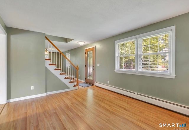 7 Reservoir Road, Middletown, CT 06457